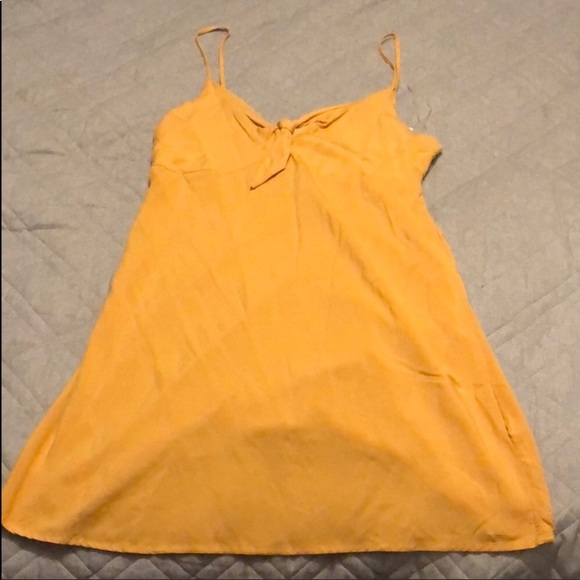 Sun dress 😍 - Picture 2 of 6